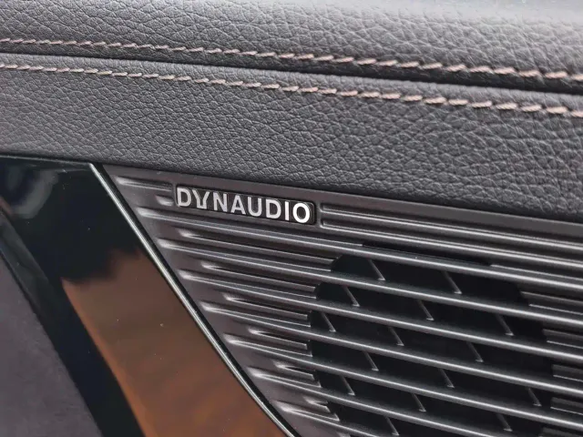 BYD Tang — Фото автомобиля 16