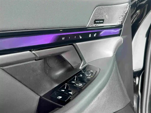 BMW 5 Series — Фото автомобиля 21