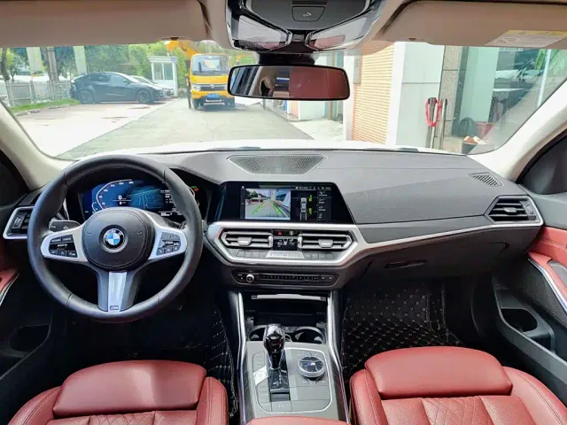 BMW 3 Series — Фото автомобиля 10