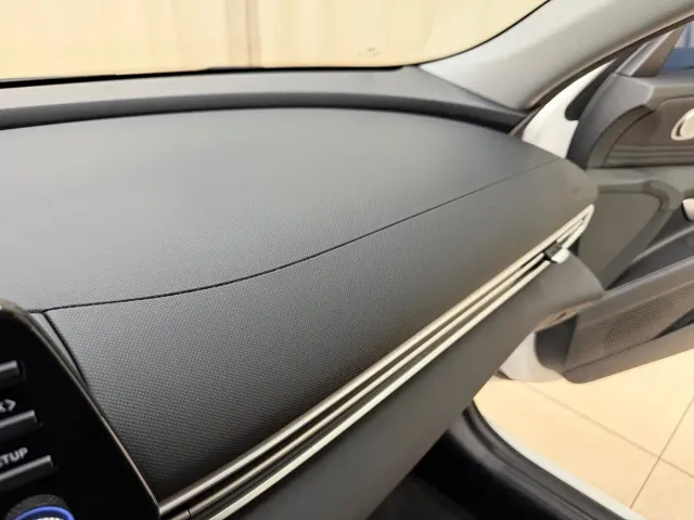 Hyundai Elantra — Фото автомобиля 14