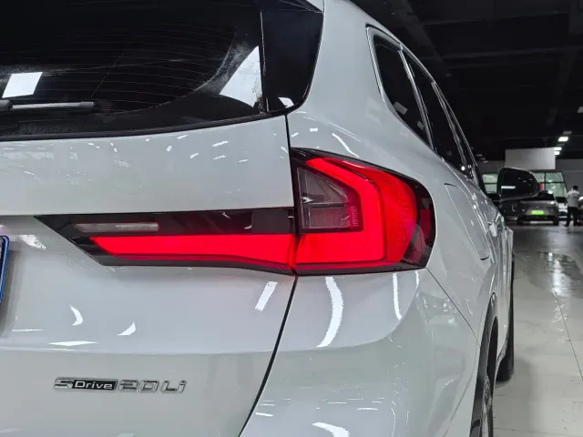 BMW X1 — Фото автомобиля 5