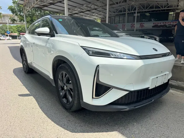 Dongfeng Fengshen L7 — Фото автомобиля 3