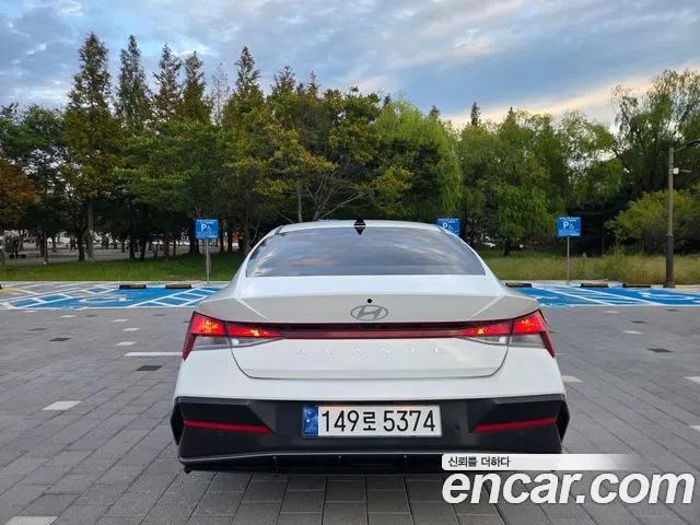 Hyundai Avante CN7 — Фото автомобиля 5