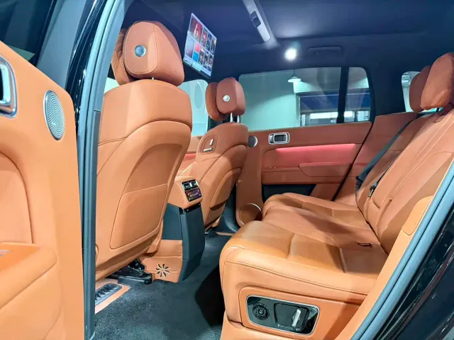 Li Auto L7 — Фото автомобиля 6