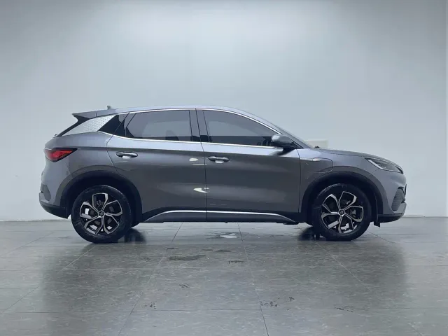 BYD Yuan PLUS — Фото автомобиля 9