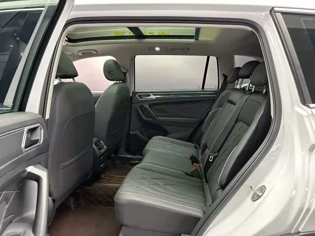Volkswagen Tiguan L — Фото автомобиля 5