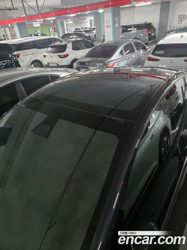 Tesla Model Y — Фото автомобиля 11