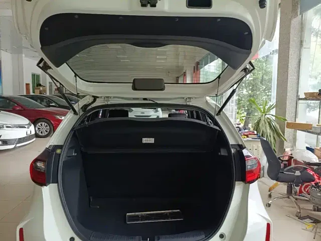 Honda Fit — Фото автомобиля 18