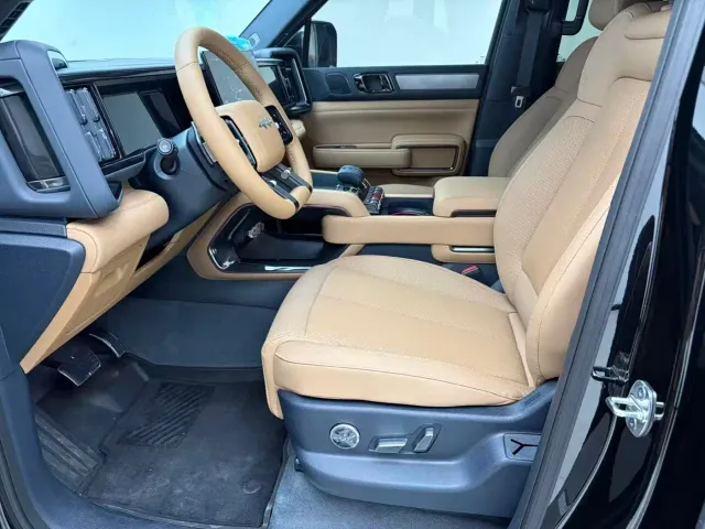 BYD FangChengBao Leopard 5 — Фото автомобиля 8