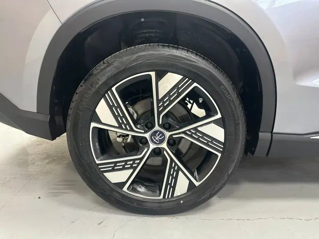 BYD Song Pro — Фото автомобиля 16