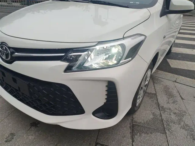 Toyota Vios FS — Фото автомобиля 23