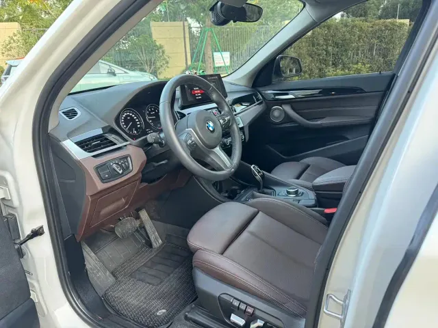 BMW X1 — Фото автомобиля 6