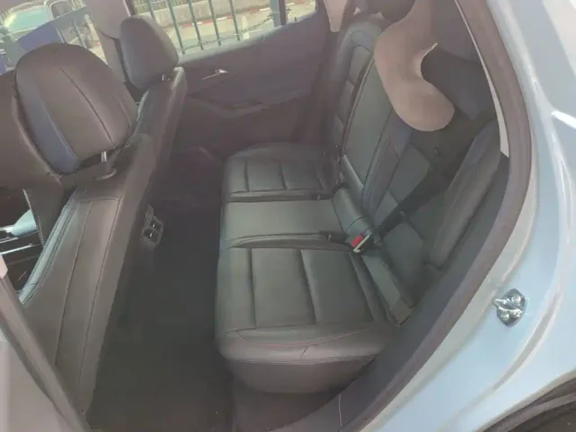 Chevrolet Equinox Plus — Фото автомобиля 16