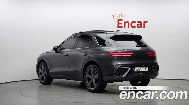 Genesis GV70 2.2 Дизель AWD — Фото автомобиля 2