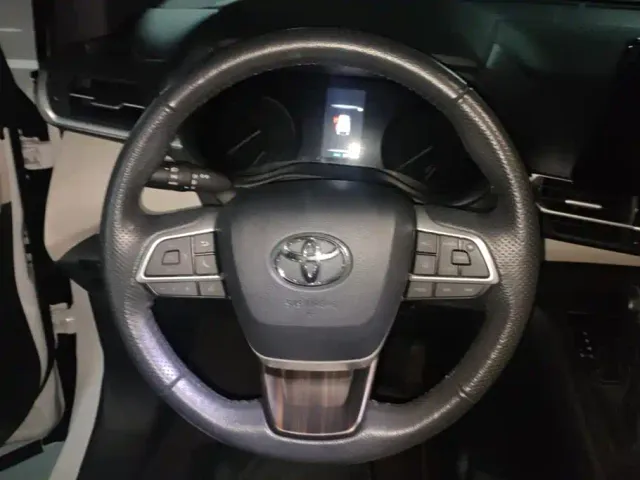 Toyota Granvia — Фото автомобиля 15