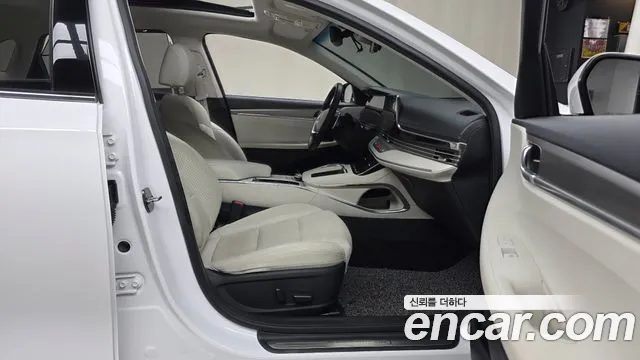 Hyundai Grandeur Grandeur (New) — Фото автомобиля 16