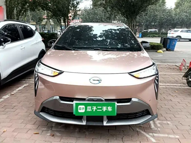 GAC Aion Y — Фото автомобиля 2