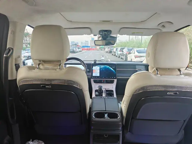GAC Trumpchi E9 — Фото автомобиля 15