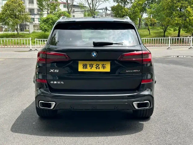 BMW X5 — Фото автомобиля 19