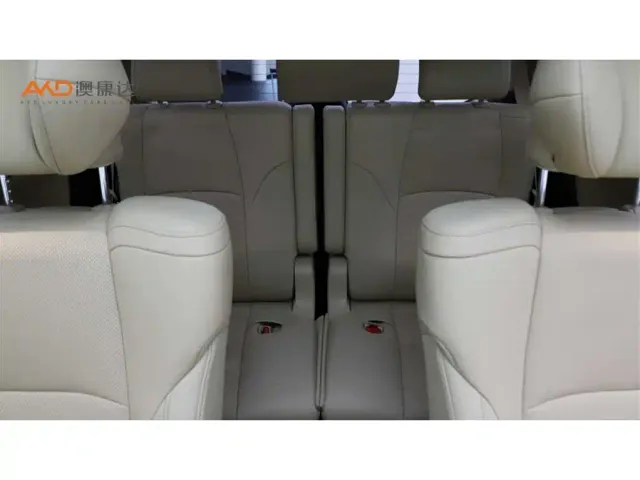 Toyota Alphard — Фото автомобиля 9