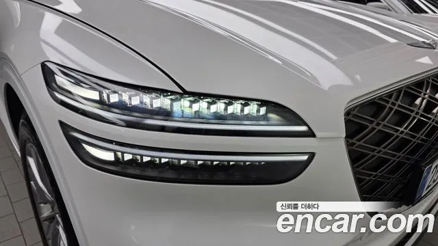 Genesis GV70 — Фото автомобиля 7