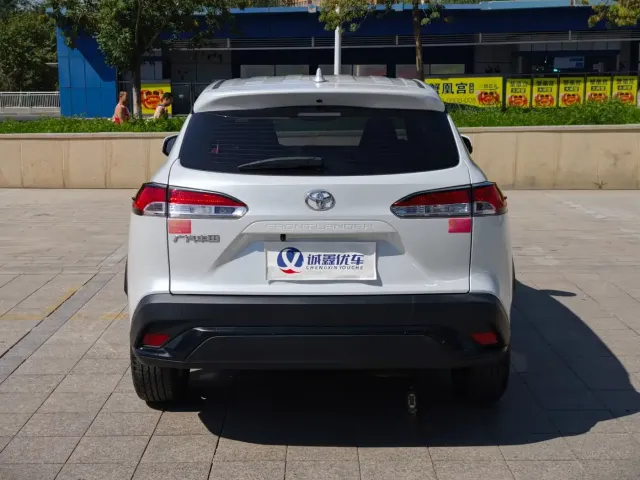Toyota Frontlander — Фото автомобиля 7