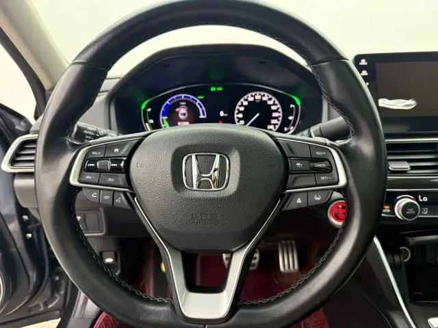 Honda Accord — Фото автомобиля 10