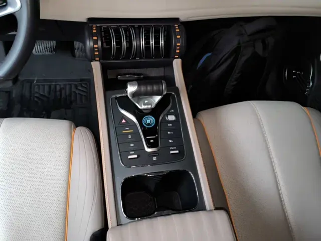 BYD Yuan PLUS — Фото автомобиля 13