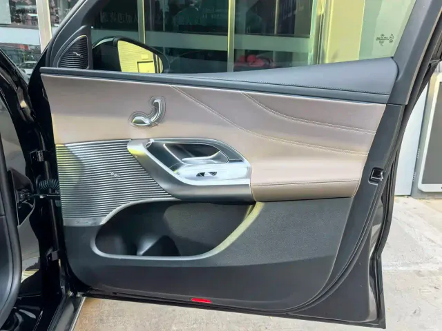 Mercedes-Benz GLC-Class — Фото автомобиля 10