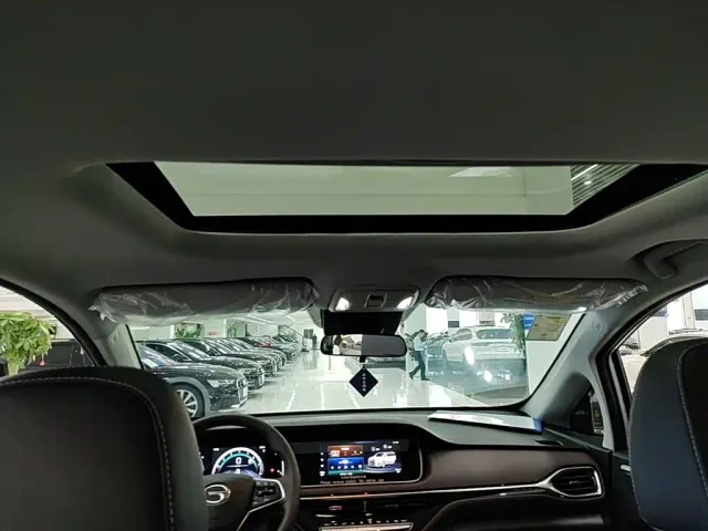 GAC Trumpchi M6 — Фото автомобиля 13