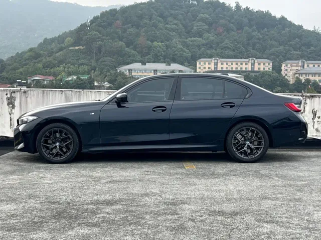 BMW 3 Series — Фото автомобиля 15