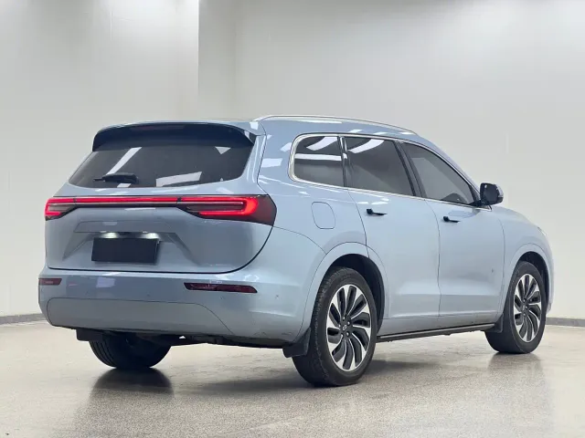 Aito M7 — Фото автомобиля 6