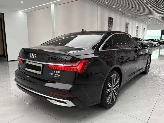 Audi A6L — Фото автомобиля 5