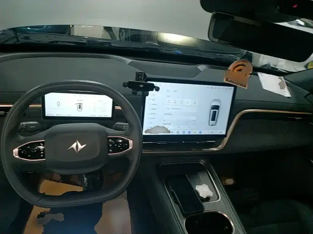 Dongfeng eπ 008 — Фото автомобиля 9