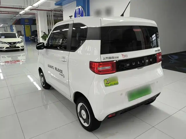 Wuling Hongguang Mini EV — Фото автомобиля 4