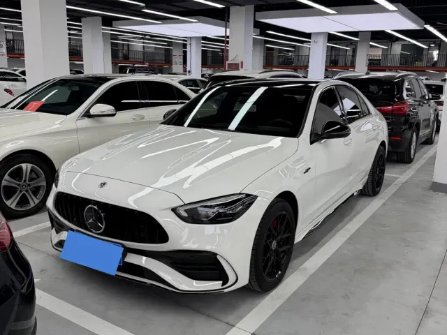 Фотография автомобиля — Mercedes-Benz C-Class
