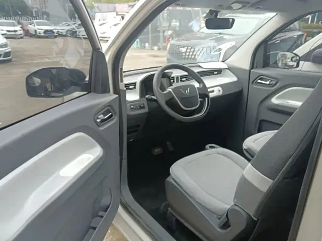 Wuling Hongguang Mini EV — Фото автомобиля 15