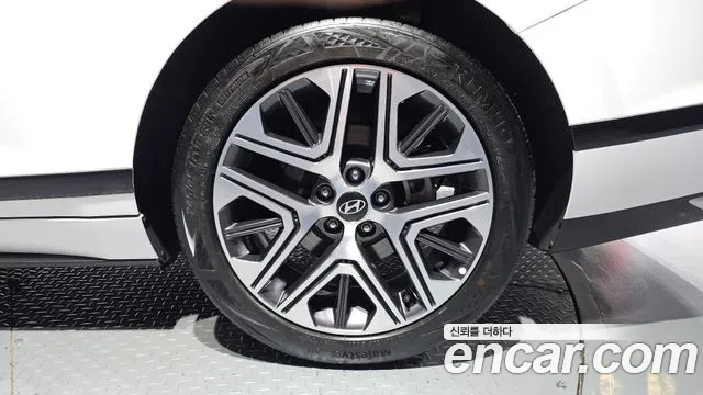 Hyundai Grandeur GN7 — Фото автомобиля 6