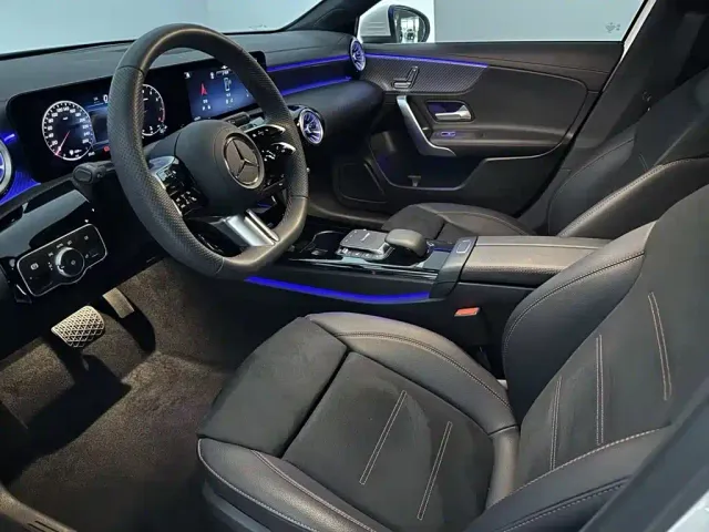 Mercedes-Benz A-Class — Фото автомобиля 15