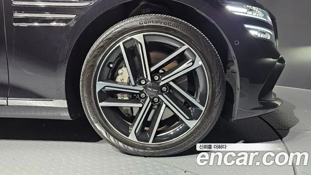 Genesis G80 RG3 — Фото автомобиля 6