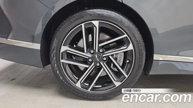 Genesis G80 Бензин 2.5 турбо AWD — Фото автомобиля 5