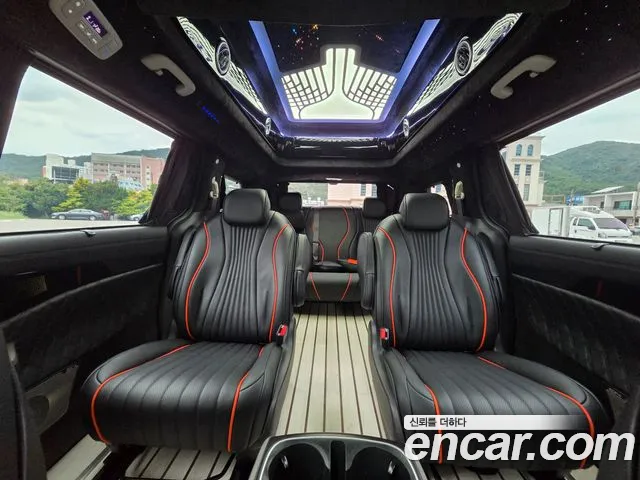 Kia Carnival Generation 4 — Фото автомобиля 13
