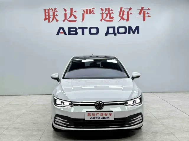 Volkswagen Golf — Фото автомобиля 2