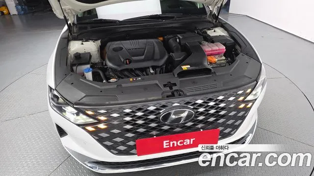 Hyundai Grandeur (New) Hybrid — Фото автомобиля 9