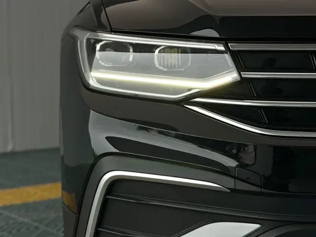 Volkswagen Tiguan L — Фото автомобиля 7