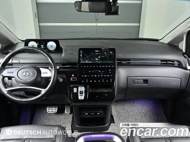 Hyundai Staria Staria 4WD Lounge 9 мест — Фото автомобиля 7