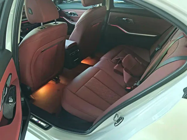 BMW 3 Series — Фото автомобиля 5