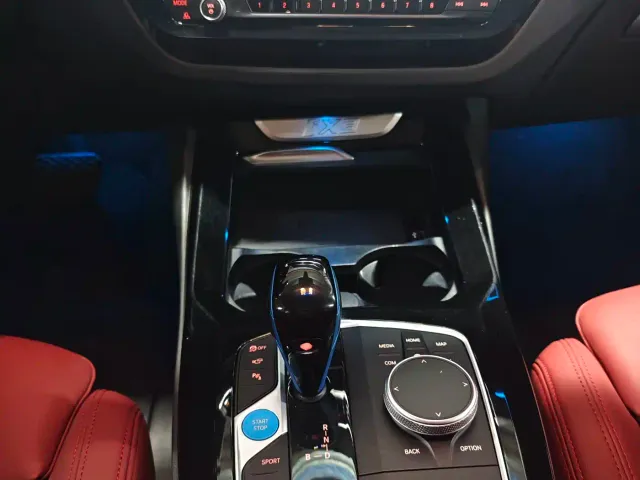 BMW iX3 — Фото автомобиля 8