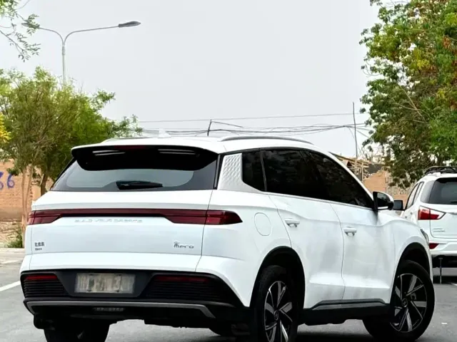 BYD Song Pro — Фото автомобиля 9