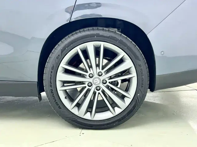 Leapmotor C16 — Фото автомобиля 4